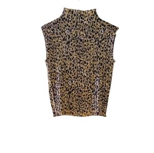 E.K. Design Mock Turtleneck Cheetah print Shell size L